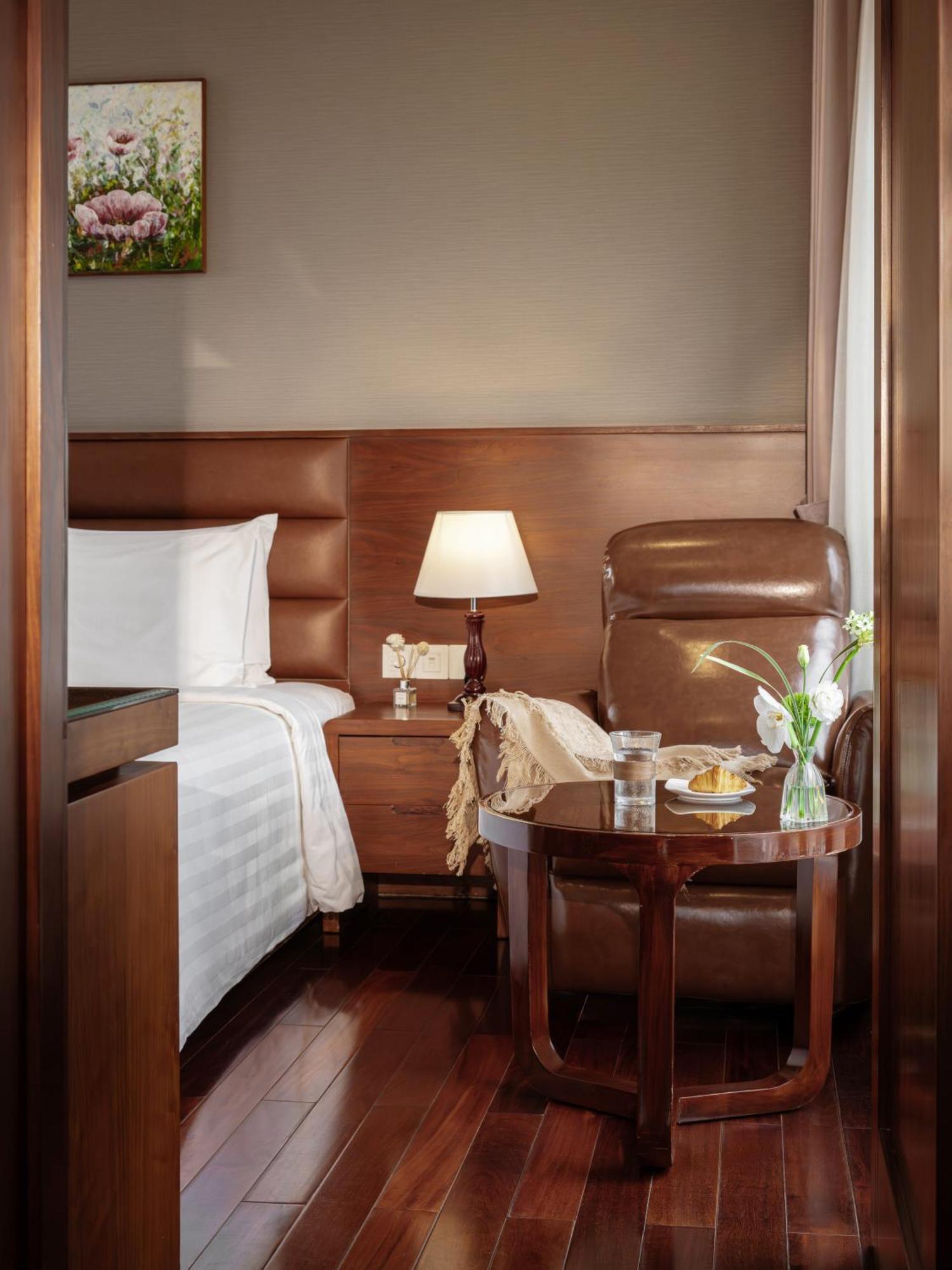 Khách sạn Orchids Sài Gòn 4*